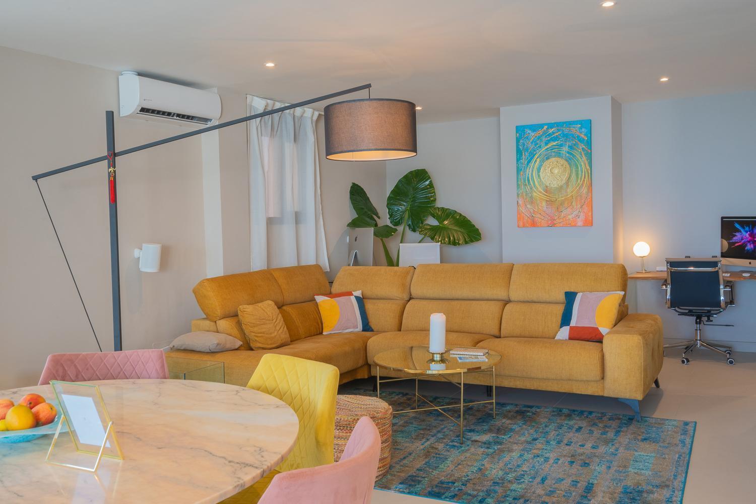 Ferienwohnung Private 250Sqm Garden Duplex, Jacuzzi, Cinema, Sea View Escape Torremolinos Exterior foto