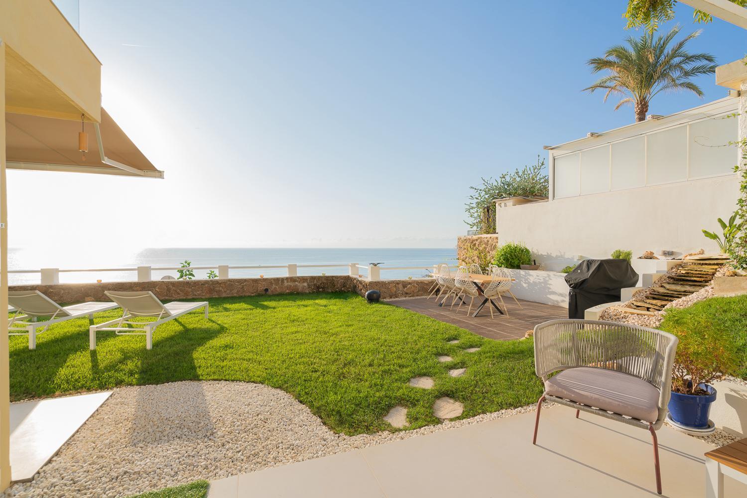 Ferienwohnung Private 250Sqm Garden Duplex, Jacuzzi, Cinema, Sea View Escape Torremolinos Exterior foto
